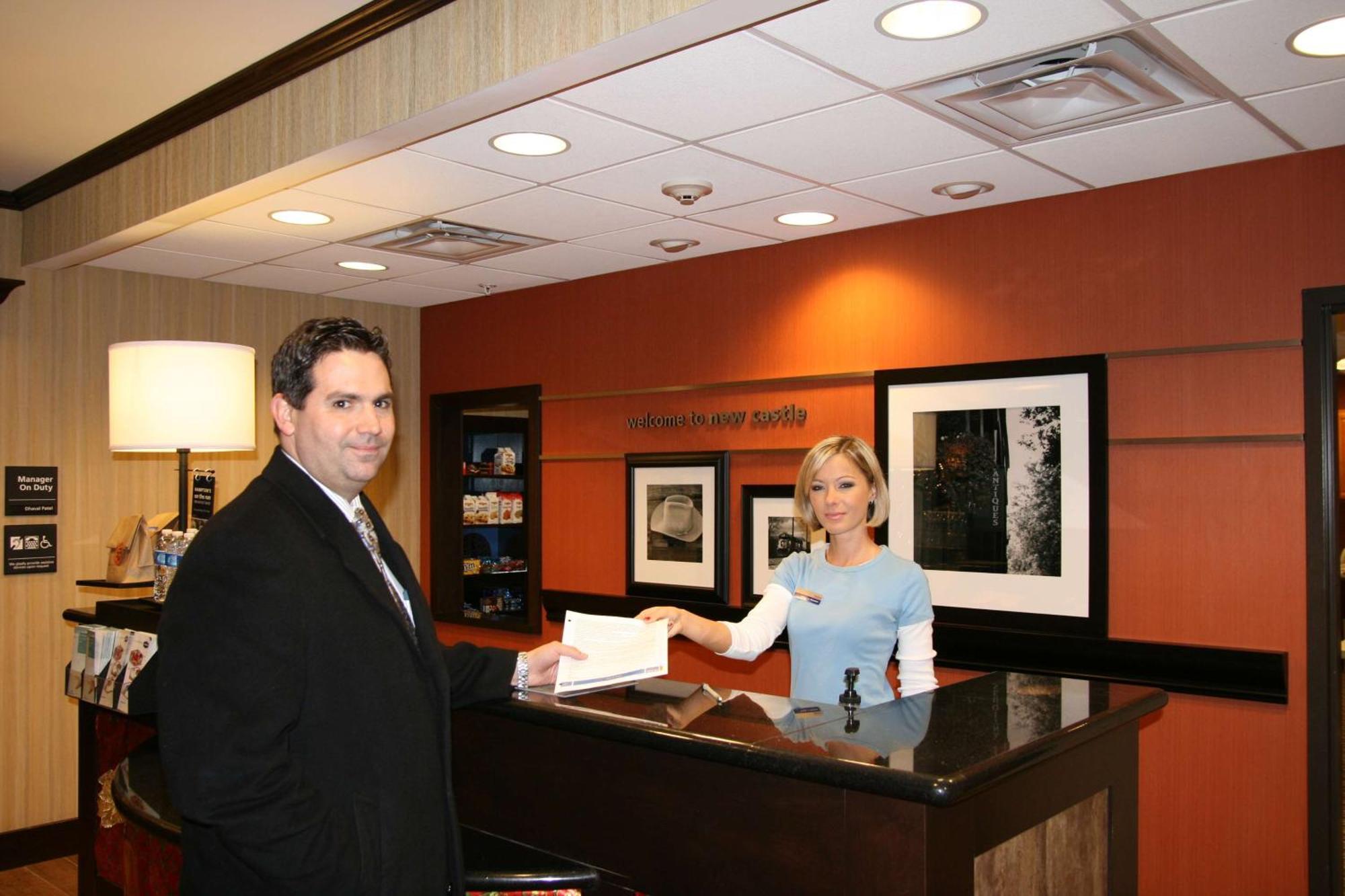 Hampton Inn & Suites New Castle, Pa Intérieur photo